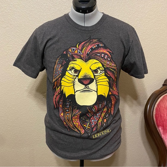 Disney | Shirts | Disney The Lion King Gray Simba Mufasa Cotton Tshirt ...